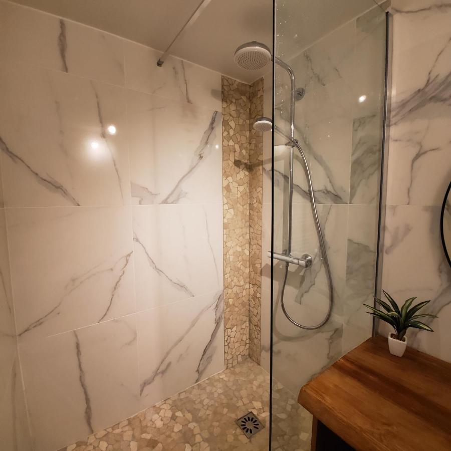 Joli T4 Renove Climatise Entre St Charles/Le Vieux-Port Apartamento Marselha Exterior foto